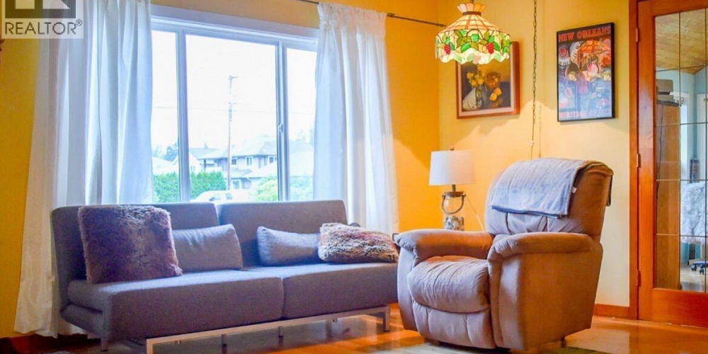 4822 HALLIWELL AVENUE Terrace Photo 9 4822 HALLIWELL AVENUE Terrace Photo 9